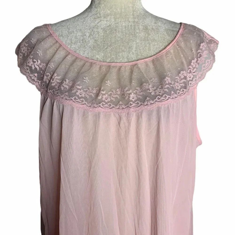 Vintage Full Length Nylon Nightgown M Pink Lace